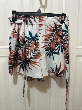 SHEIN White Tropical Palm Print Waist Tie Shorts